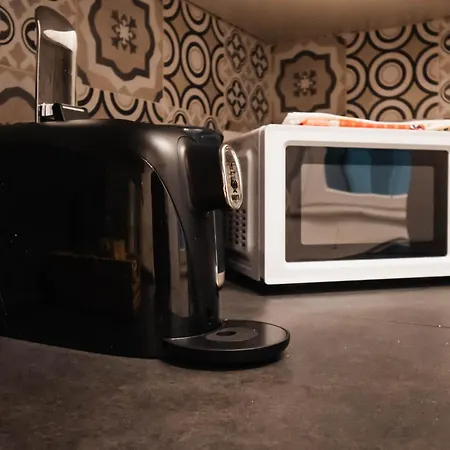 Sweethome Ampio Bilocale In Centro Con Parcheggio Gratuito Coperto Vicino A Stazione Como-milano דירה ארבה