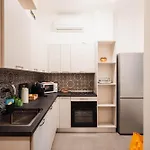 Lejlighed Sweethome Ampio Bilocale In Centro Con Parcheggio Gratuito Coperto Vicino A Stazione Como-milano