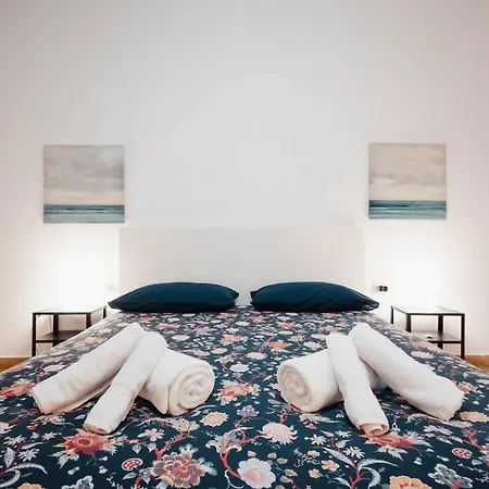 Sweethome Ampio Bilocale In Centro Con Parcheggio Gratuito Coperto Vicino A Stazione Como-milano Lejlighed Erba
